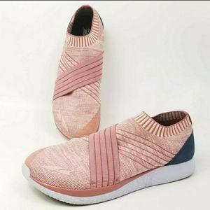 Altra Womens Sz 10.5 Dyani Pink Peach Sneakers